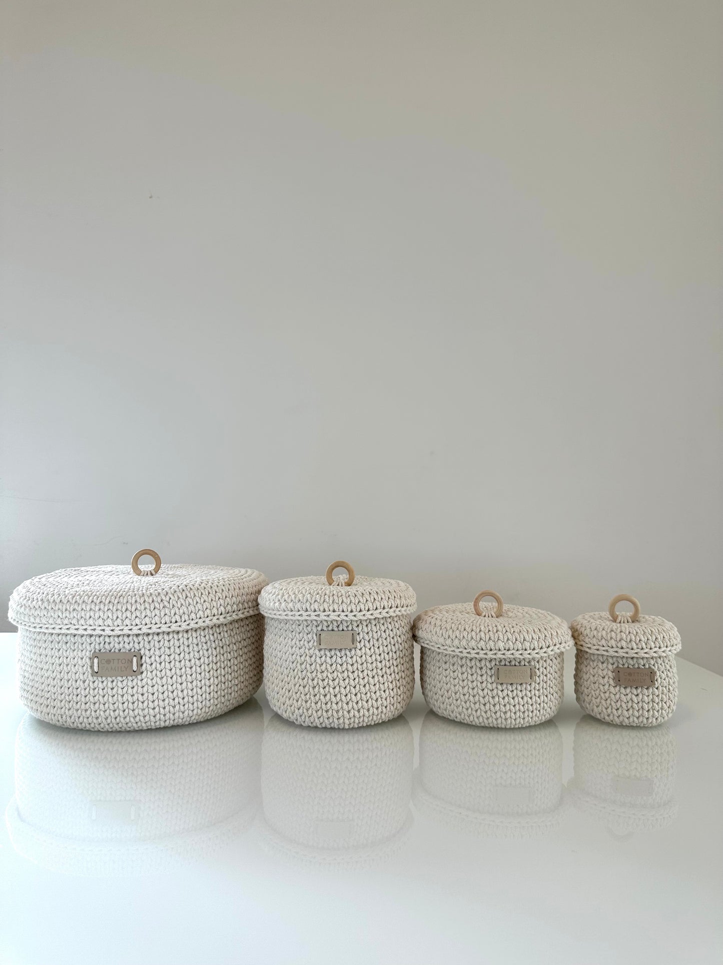 "RING" Set of 6 Round Organizer Lidded Baskets
