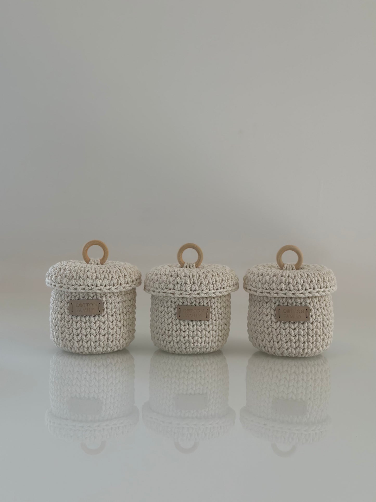 "RING" Set of 4 Round Organizer Lidded Baskets